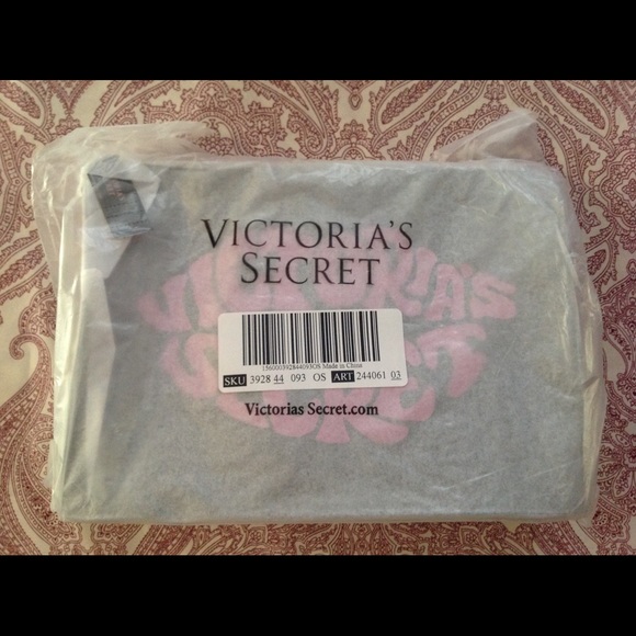 NWT Victoria's Secret Large Beauty Pouch - Picture 5 of 5
